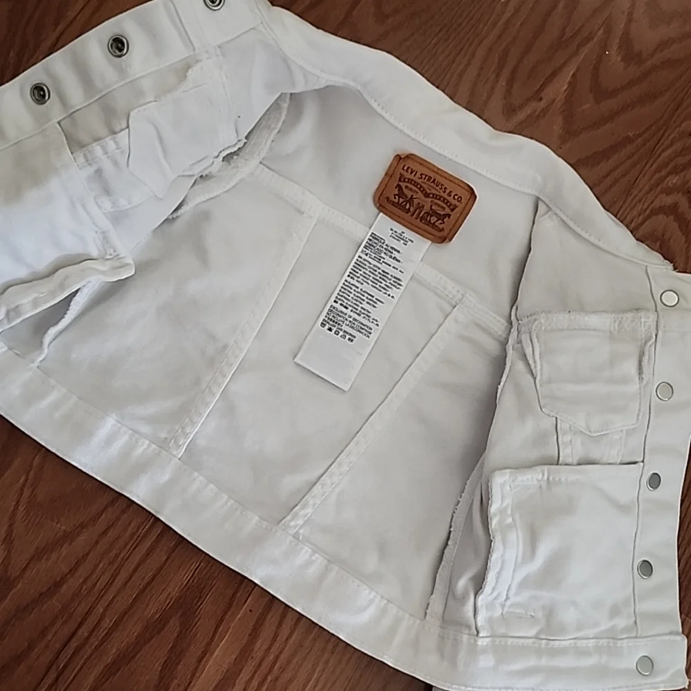 Girls White‎ Levi's trucker jacket size 3t